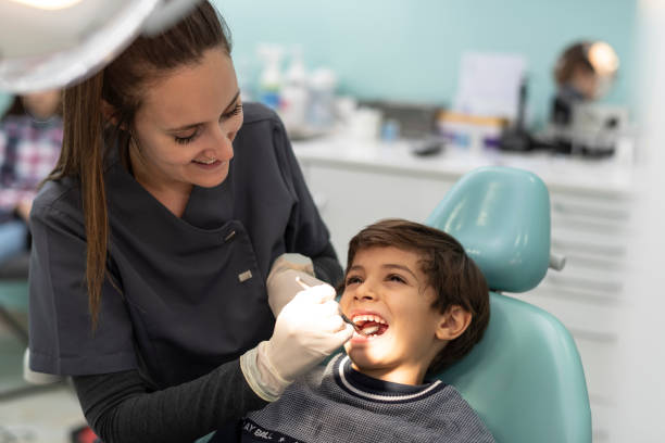 Best Emergency Tooth Extraction in Mcgregor, FL